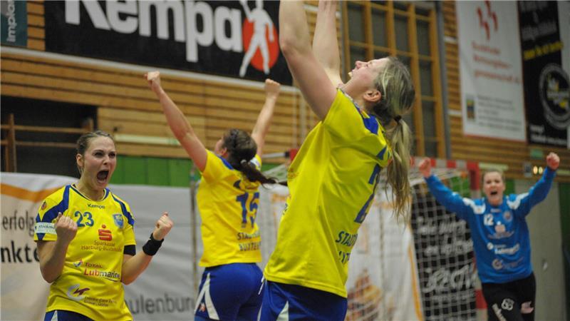 Vergangene Zeiten: Hier bejubelt der BSV mit Maxi Hayn (links) das Weiterkommen im Europapokal im Jahr 2014.
