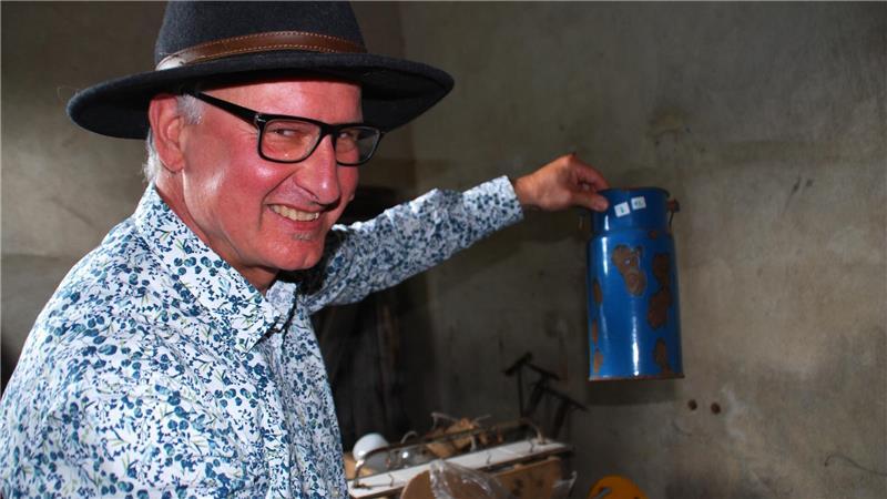 Verkaufstalent: Trödelonkel Ralf kennt den Geschmack seiner Kunden.