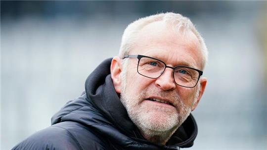 Verlässt Holstein Kiel zum Ende der Saison „auf eigenen Wunsch“: Sportchef Uwe Stöver.