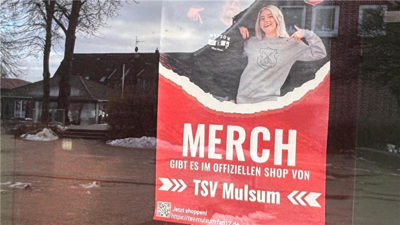 Vermerkt an der Hallentür: Der TSV Mulsum hat einen eigenen Fanshop.