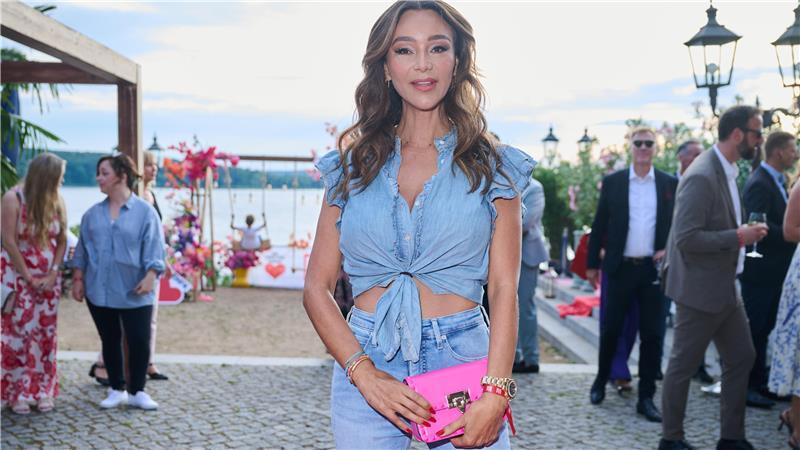 Verona Pooth hat mit ihrer Familie Deutschland verlassen Verona Pooth kommt zum Sommerfest der „Bild“-Hilfsorganisation „Ein Herz für Kinder“ (Archivbild).