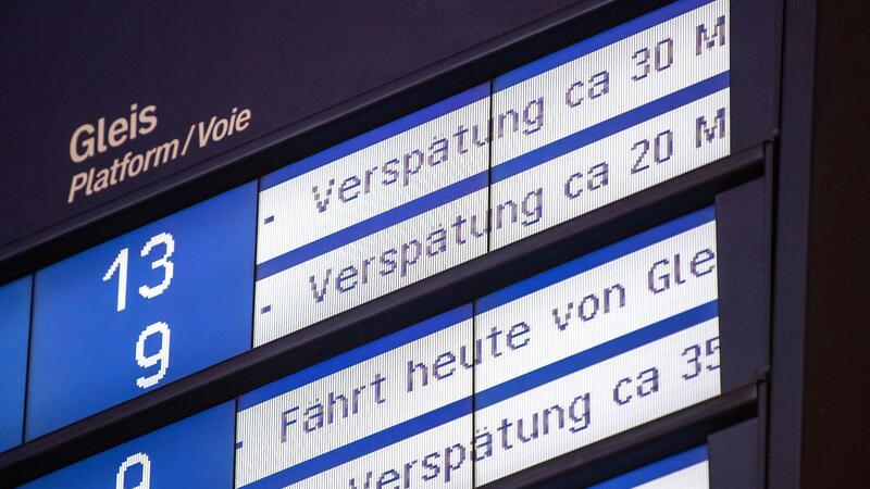 Züge kommen immer häufiger zu spät: Bahn unterbietet ihr Katastrophenjahr Verpätungen bei der Bahn.