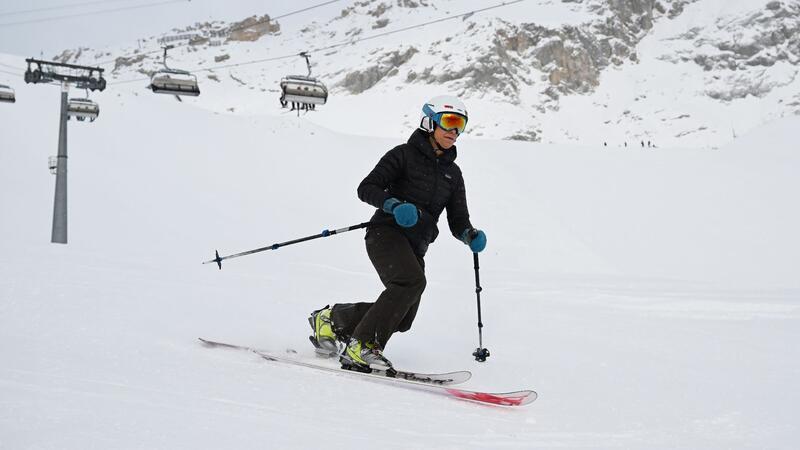 Schnee auf dem Rückzug - Auswirkungen auf Skigebiete Verschwindet die natürliche Schneedecke komplett? Einer Studie zufolge fällt der Rückgang in tieferen Lagen besonders stark aus.