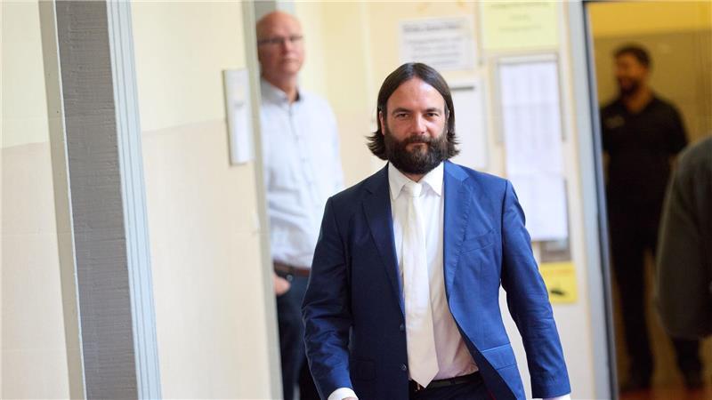 Verteidiger Ingo Bott ging es unter anderem darum, die Glaubwürdigkeit des Vaters infrage zu stellen. Der hatte vor Gericht viele Vorwürfe erhoben.