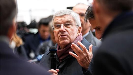 Verteidigt die Zulassung von Sportlerinnen und Sportlern aus Russland und Belarus für Olympia 2024: Thomas Bach.