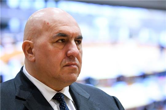 Verteidigungsminister Guido Crosetto macht seinem Ärger Luft.