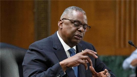 Verteidigungsminister Lloyd Austin betont die Bedeutung der US-Unterstützung für die Ukraine.
