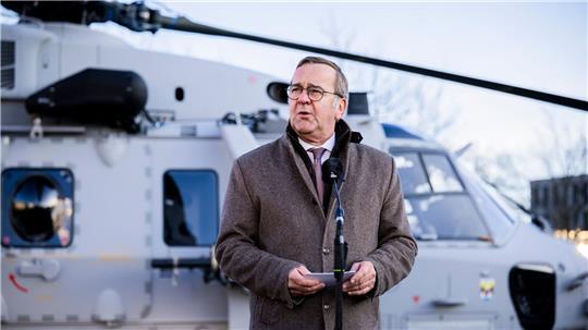 Verteidigungsminister Pistorius sieht noch viele offene Fragen. 