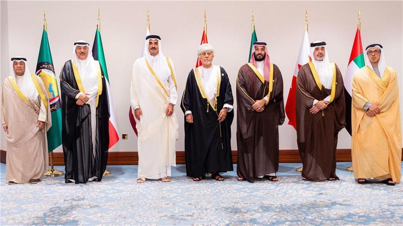 Vertreter aus rund 60 arabischen und weiteren islamischen Staaten rufen zu einem Waffenembargo gegen Israel auf. 