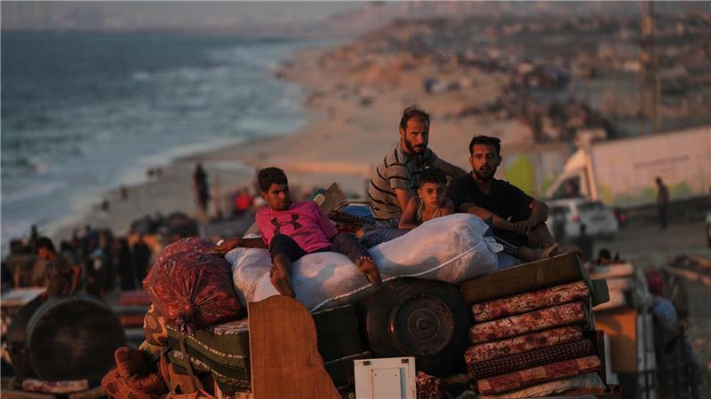 Erste G7-Nationen erkennen Staat Palästina an Vertriebene Palästinenser fliehen aus der Stadt Gaza. (Archivbild)