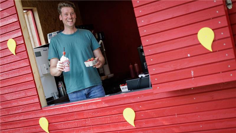 Vertriebsleiter Silvan Schulze-Weddige kam die Idee für den Drive-in in den Niederlanden.