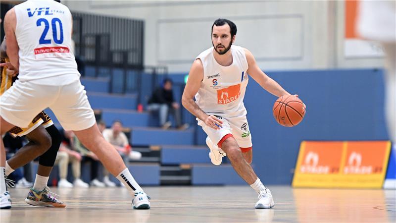 VfL-Basketballer Francesc Iturria beim Saisonstart 2025/2026.