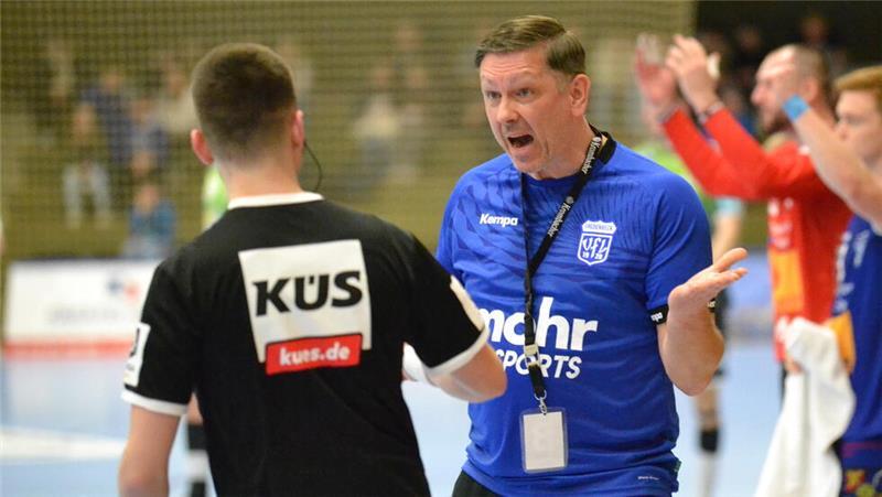 Dramatik im Spitzenspiel: VfL Fredenbeck holt Punkt in Varel VfL-Coach Jörg Rademacher: „Wir hatten endlich eine Abwehr, wie ich sie mir vorstelle.“
