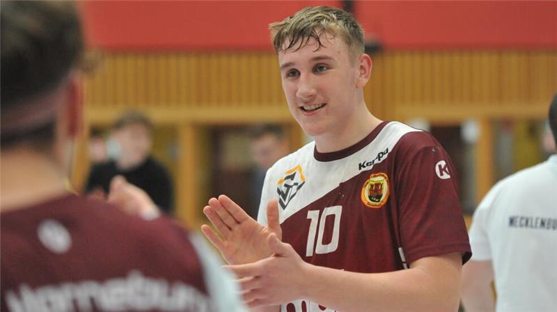 Basketball-Spitzenspiel in Stade – TuS Harsefeld ohne Trainer VfL-Talent Malte Hagedorn.