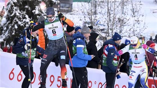 Victoria Carl (l) wurde in Ruka Achte.
