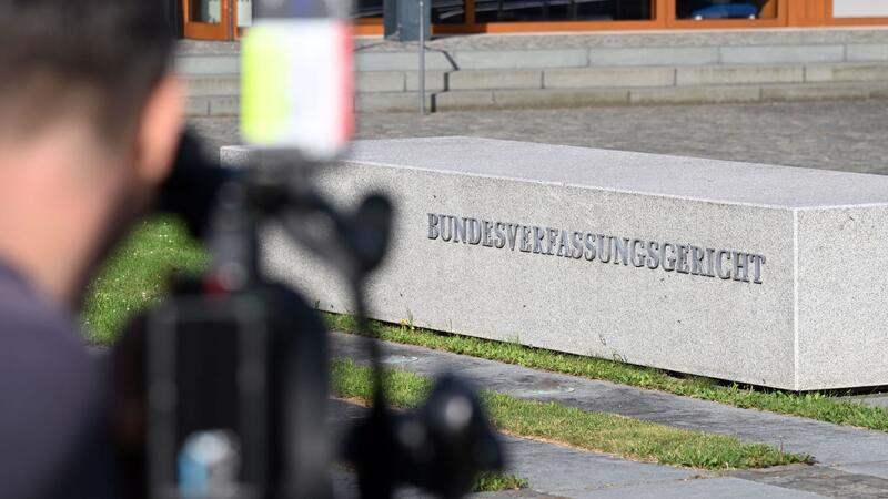 Viel Aufmerksamkeit hat das Bundesverfassungsgericht wegen der Urteilsverkündung zur Wahlrechtsreform.