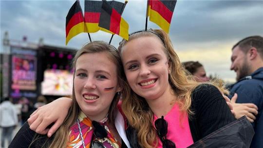 Viel Jubel und Freude gab’s beim Public Viewing auf dem Platz Am Sande während des Altstadtfests.