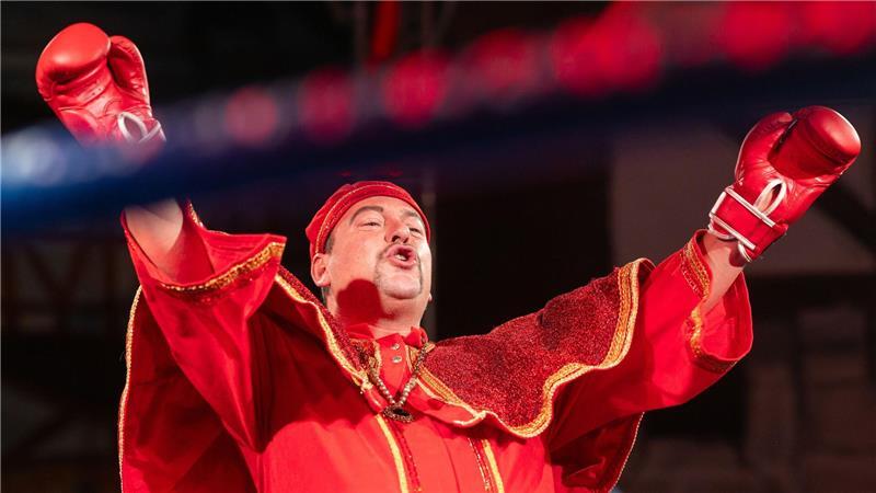 Thüringen gewinnt im Bratwurst-Boxkampf gegen Franken Viel Show beim Kampf um die Wurst: Im Bratwurstmuseum Mühlhausen ging es um die Frage, wo die erste Bratwurstküche stand.