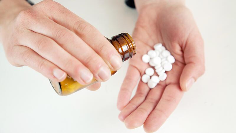 Vitamin D: Für wen die Einnahme im Winter sinnvoll ist und wem sie schadet Viel hilft viel? Bei Vitamin D gilt das nicht.