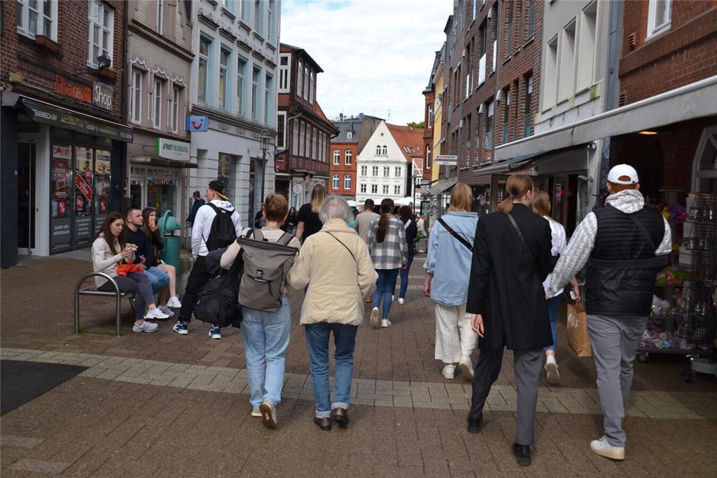Viel los war am Sonntagnachmittag in der Hökerstraße in Stade.