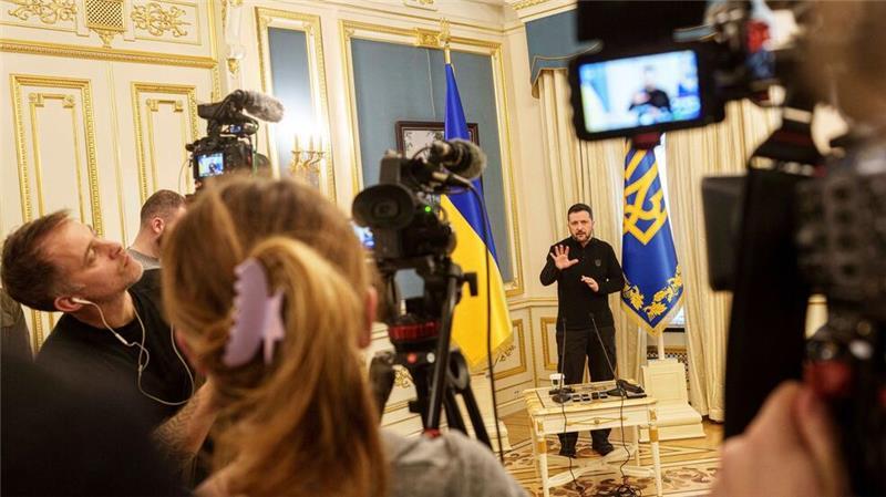 Trump schließt Nato-Beitritt der Ukraine aus Viel wurde über ein zukünftiges Rohstoff-Abkommen zwischen den USA und der Ukraine spekuliert, doch geht es Selenskyj zufolge erst einmal nur um ein Rahmenabkommen.