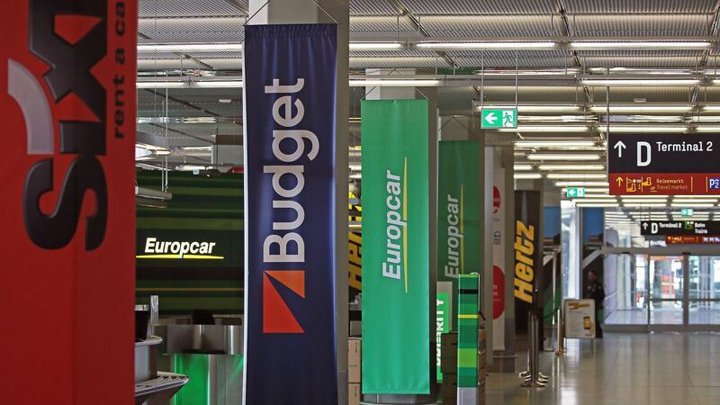 Check24: Mietwagen deutlich billiger als 2023 Viele Autoverleiher haben ihre Fahrzeugflotten nach der Corona-Pandemie wieder vergrößert.