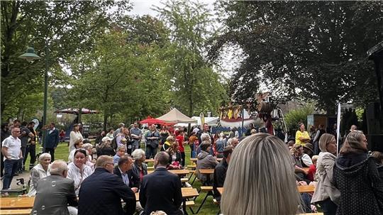 Viele Besucher soll es auch an diesem Wochenende in den Himmelpfortener Rathauspark zum Allesamt-Gemeinde-Fest ziehen.