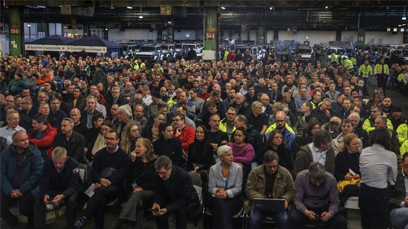 Ford-Jobabbau: Betriebsrat bangt um Zukunft des Standorts Viele Ford-Mitarbeiter in Köln sorgen sich um ihre Arbeitsplätze.