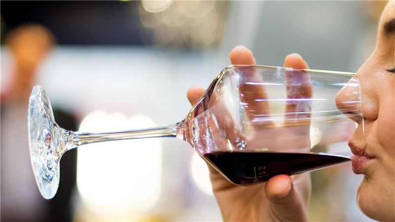 Immer mehr Winzer setzen auf alkoholfreie Weine Viele Menschen bevorzugen leichtere Weine. (Symbolfoto)