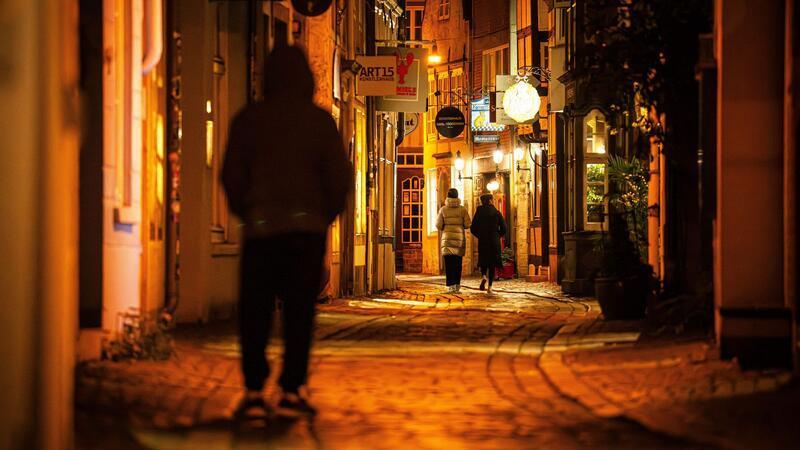 Viele Menschen fühlen sich nachts allein unsicher - das gilt vor allem für Frauen. (Symbolfoto)