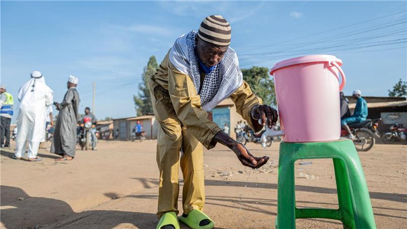 Angst, Verdrängung und Tradition erschweren Ebola-Bekämpfung Viele Menschen haben Angst vor Ebola - andere verleugnen die Existenz der hochgefährlichen Krankheit. (Archivbild)