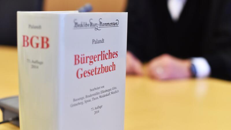Regelungsdichte in Deutschland nimmt immer mehr zu Viele Menschen in Deutschland blicken bei der hohen Regelungsdichte nicht mehr durch.