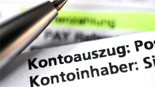 Viele Menschen machen sich Sorgen um ihre finanzielle Situation. (Symbolbild)