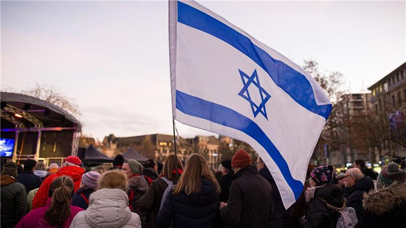 Viele Menschen zeigen ihre Solidarität nach dem Anschlag in Sydney.