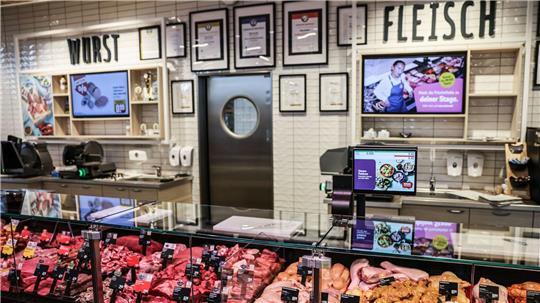 Viele Supermarktketten suchen verzweifelt nach Personal für ihre Bedientheken.