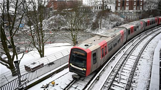 Viele U-Bahnen und Busse fallen am Mittwoch in Hamburg aus.