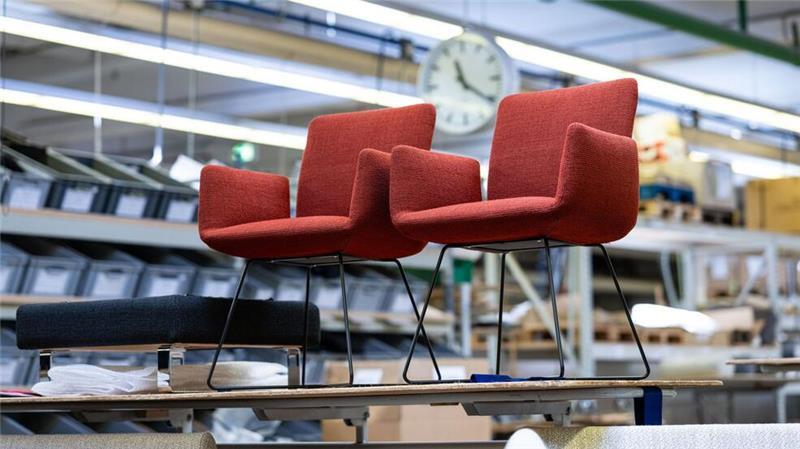 Weil Kunden sparen: Krise der Möbelbranche verschärft sich Viele Unternehmen der Branche schicken ihre Mitarbeiter in Kurzarbeit.