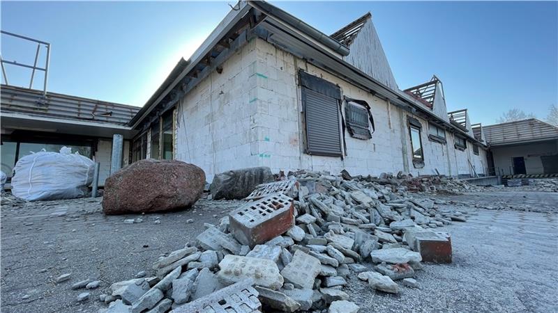 Aus Harsefelder Aldi-Markt soll ein medizinisches Versorgungszentrum werden Viele der verbauten Rohstoffe werden vom Unternehmen Viebrockhaus recycelt und im neuen Bau – oder in anderen Projekten – wiederverwertet. Foto: Ahrens