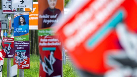 Viele seien von den Plakaten genervt, so Yvonne Neumann. Sie und die FWG verzichten daher gerne (Symbolbild).