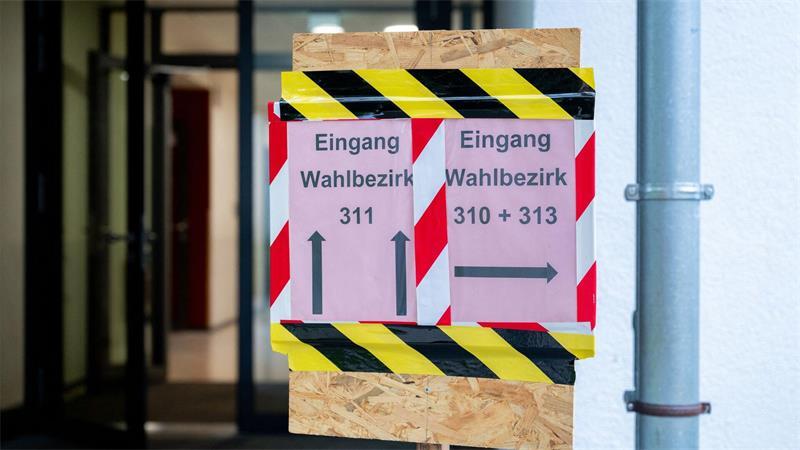 Niedersachsen hat gewählt - Hochrechnung sieht CDU vorn Vier Kandidaten der AfD wurden wegen Zweifeln an ihrer Verfassungstreue nicht zur Wahl zugelassen.