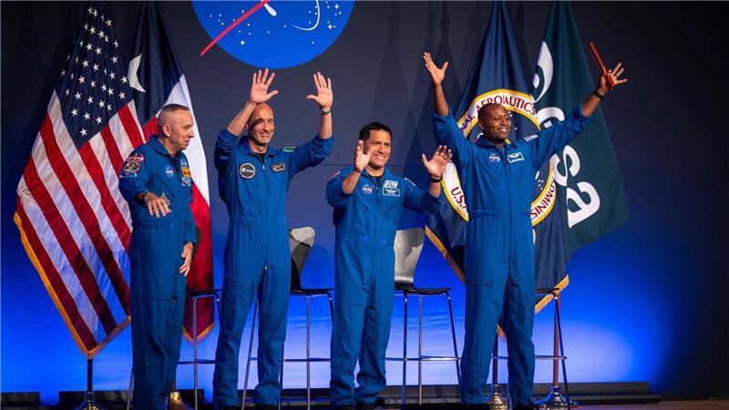 Vier Männer sollen an der „Artemis 3“-Mission teilnehmen. 