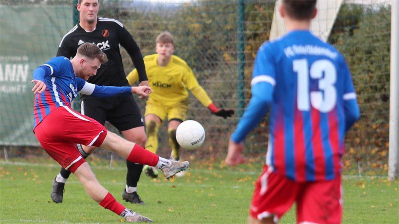Vier Siege in vier Spielen. Der FC Oste/Oldendorf baut die Tabellenführung aus.