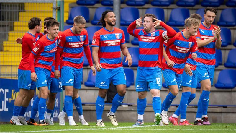 Vier Spiele, vier Siege. Davon drei in der Liga. D/A hat allen Grund zum Jubeln.