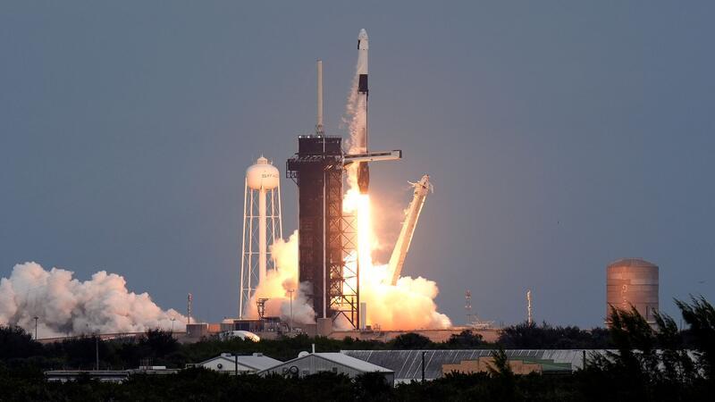 Private Mission zur Internationalen Raumstation gestartet Vier private Astronauten machen einen Ausflug zur Internationalen Raumstation.