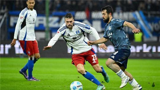 Viereinhalb Jahre für den HSV am Ball und jetzt zurück in Kiel: Jonas Meffert (M)