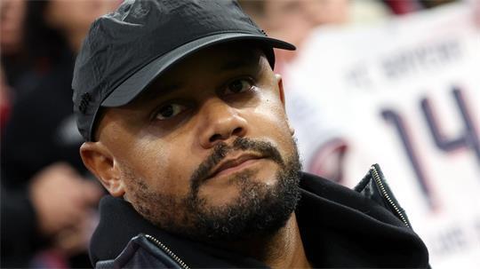 Vincent Kompany geht es nach Angaben seines Co-Trainers Aaron Danks besser. (Archivbild)