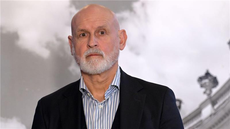 Mehr Geld im öffentlichen Dienst – Ende der Warnstreiks Volker Geyer vom dbb Beamtenbund setzt eine Spitze gegen Bayern.