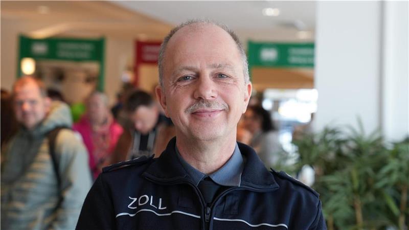 Volker von Maurich, Pressesprecher vom Hauptzollamt Bremen. 
