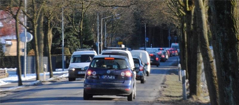 Voll gesperrt für sieben Monate: Die viel befahrene Harburger Straße (K 40) in Buxtehude wird 2018 vom Landkreis Stade grundsaniert . Foto: Vasel