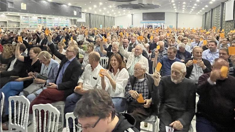Deshalb hatten die Stader Kandidaten gegen Vanessa Zobel keine Chance Volle Festhalle: Mehr als 800 CDU-Mitglieder und Gäste waren am Donnerstag bei der Urwahl dabei.